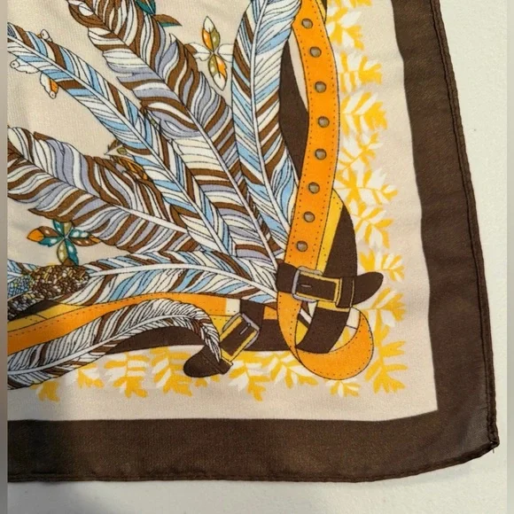 VINTAGE | Classic, square scarf - Picture 6 of 14